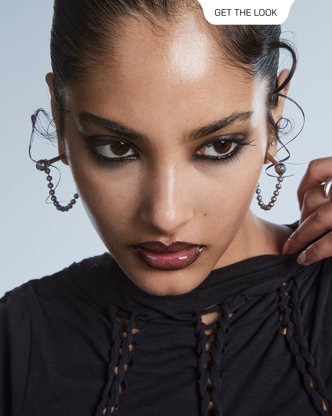 SHOP_THE_LOOK_ISAMAYA_1080x1350_SOFT_GOTH.jpg